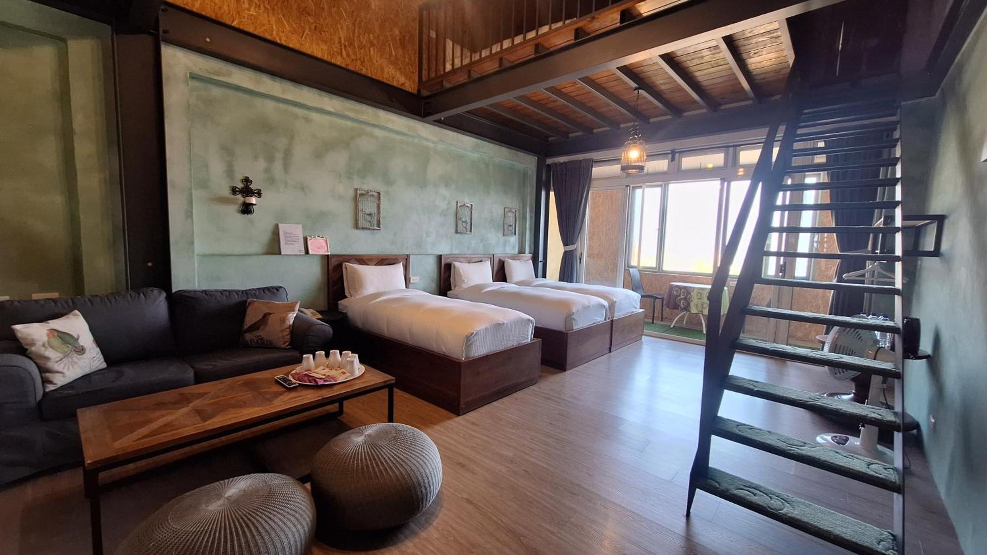 仁愛郷 Moose & Squirrel Bed & Breakfast エクステリア 写真