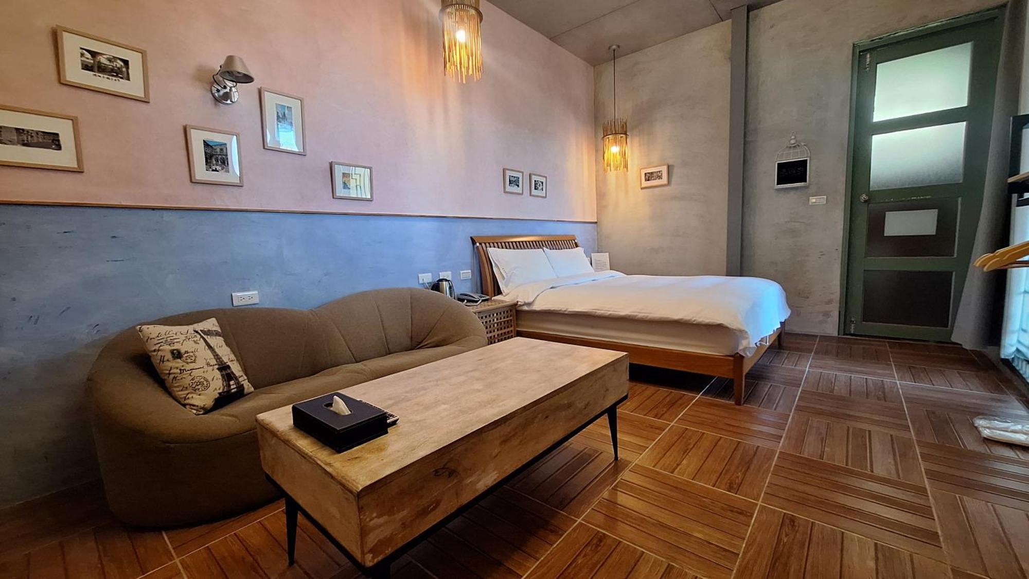 仁愛郷 Moose & Squirrel Bed & Breakfast エクステリア 写真